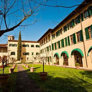 意大利比萨圣安娜高等学校  